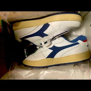 Brand new, never worn Men’s MI Basket Low Diadora shoes. UK size 9.5. US M 10.